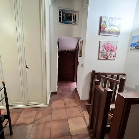 La Casina Rosa Di Umberto E Barbara