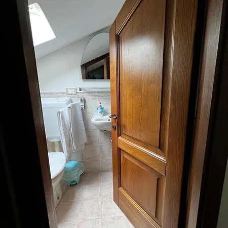 La Casina Rosa Di Umberto E Barbara *