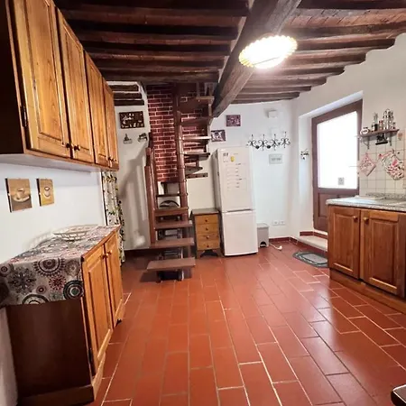 La Casina Rosa Di Umberto E Barbara Holiday home *