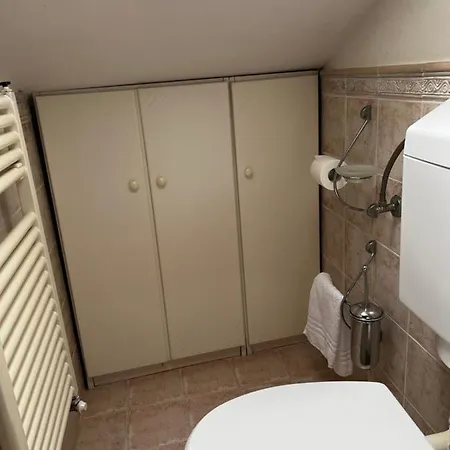 La Casina Rosa Di Umberto E Barbara *