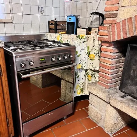 La Casina Rosa Di Umberto E Barbara Holiday home *